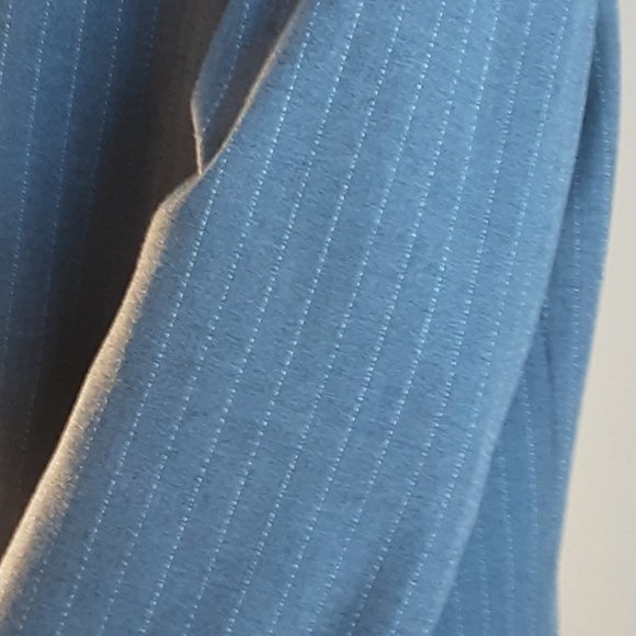 RETRO STYLE GRAY PINSTRIPE SUIT by LIZ CLAIBORNE - Picture 6 of 11